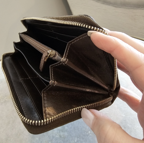 AUTHENTIC Gucci Vintage Guccissima GG Brown Zip-Round Wallet Clutch - Picture 11 of 15